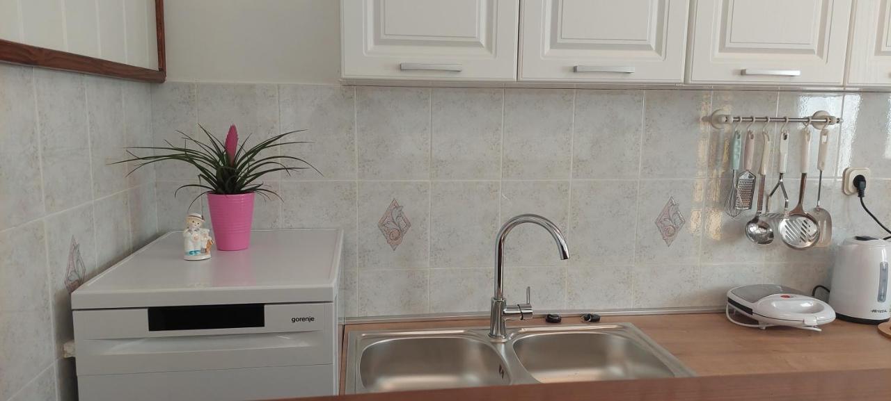 Apartmani Sladana Kampor Exteriör bild